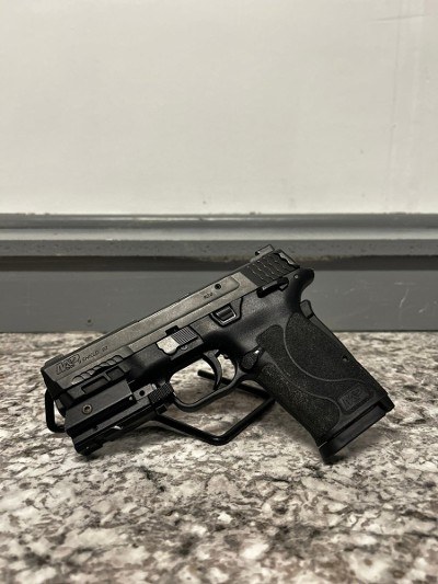 SMITH & WESSON M&P9 SHIELD EZ .9mm