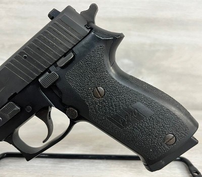 SIG SAUER P220 .45 ACP - Image 4 of 10