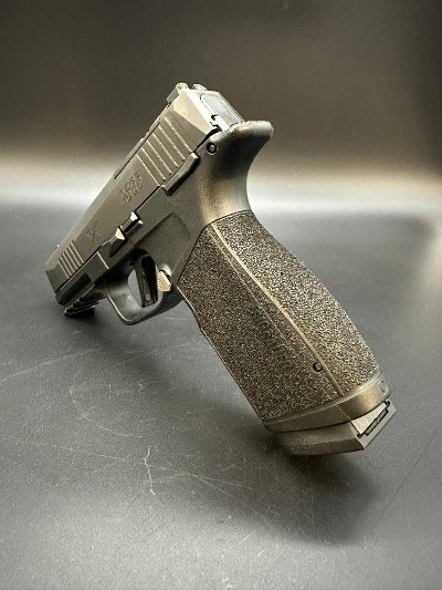 SIG SAUER P365 X-MACRO (MANUAL SAFETY) 9MM LUGER (9X19 PARA) - Image 4 of 8