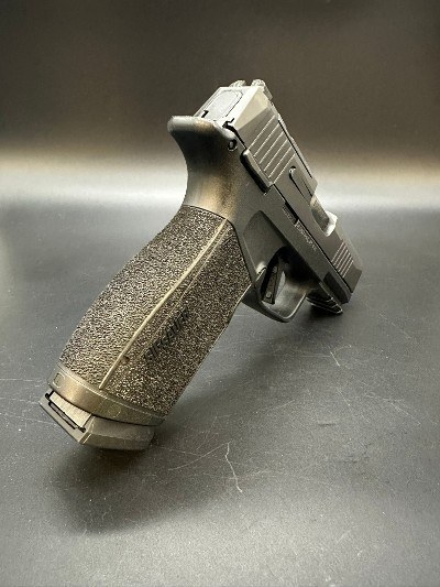 SIG SAUER P365 X-MACRO (MANUAL SAFETY) 9MM LUGER (9X19 PARA) - Image 5 of 8