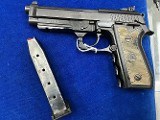 TAURUS PT 101 P .40 S&W - Image 4 of 5