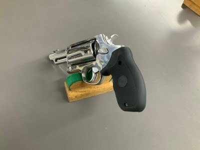TAURUS THE JUDGE .45lc / .410 - Image 5 of 8