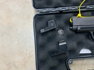 SIG SAUER P365 XL 9MM LUGER (9x19 PARA) - Image 2 of 11
