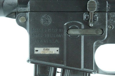 SMITH & WESSON M&P 15-22 - RIFLE .22 LR - Image 7 of 25