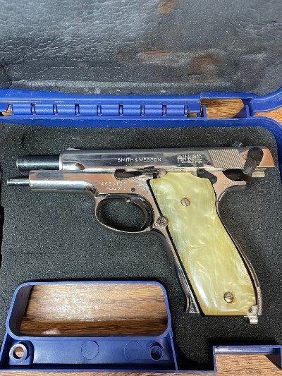 SMITH & WESSONPISTOL 39-2 9MM LUGER (9x19 PARA) - Image 2 of 10