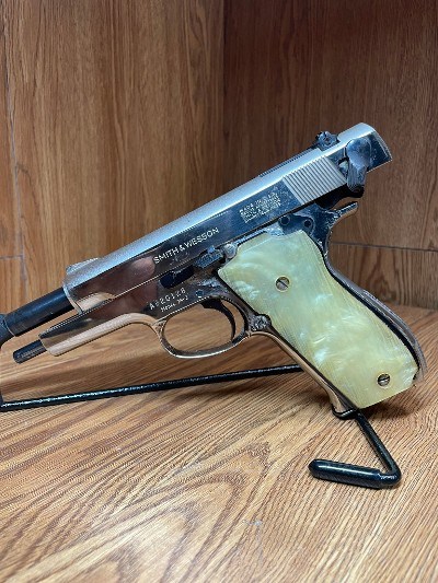 SMITH & WESSONPISTOL 39-2 9MM LUGER (9x19 PARA) - Image 3 of 10