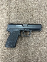 HECKLER & KOCH USP-40 .40 S&W - Image 4 of 7