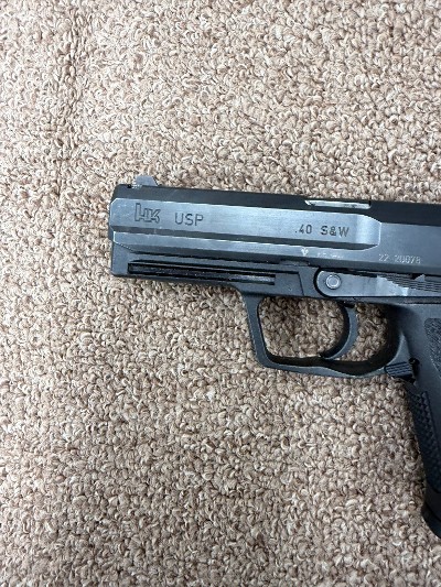 HECKLER & KOCH USP-40 .40 S&W - Image 2 of 7