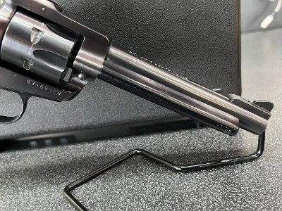 RUGER NEW MODEL SINGLE-SIX .22 CAL - Image 6 of 11