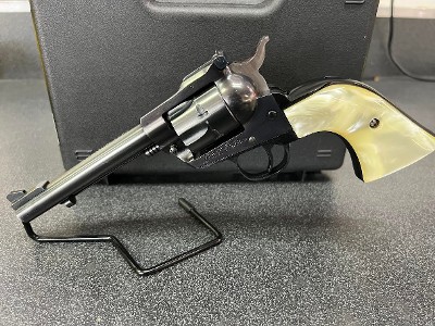 RUGER NEW MODEL SINGLE-SIX .22 CAL - Image 1 of 11