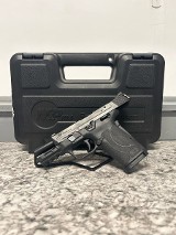 SMITH & WESSON M&P 9 SHIELD EZ 9MM LUGER (9x19 PARA) - Image 3 of 7