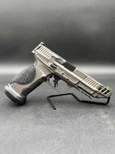 SMITH & WESSON M&P9 M2.0 METAL COMPETITOR 9MM LUGER (9X19 PARA) - Image 1 of 8