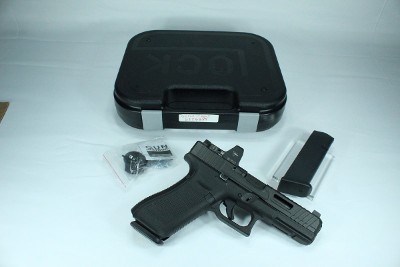 GLOCK 17 GEN 5 9MM LUGER (9x19 PARA) - Image 1 of 25