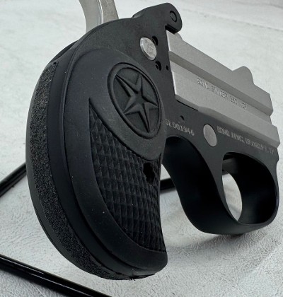 BOND ARMS STINGER .380 ACP - Image 7 of 13