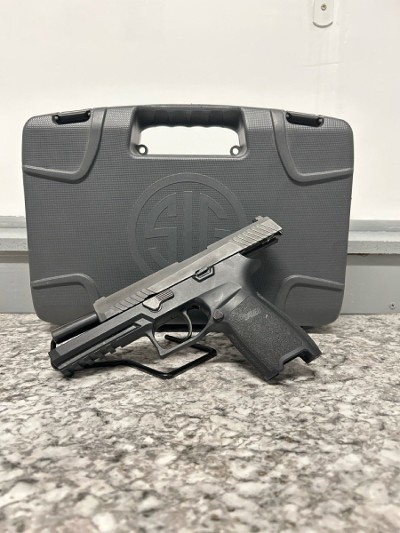 SIG SAUER P320 .9mm - Image 2 of 6