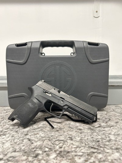 SIG SAUER P320 .9mm - Image 4 of 6