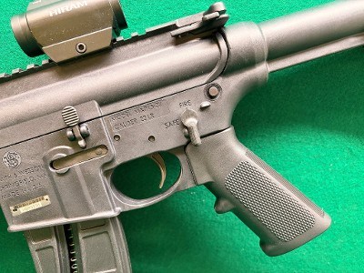 SMITH & WESSON M&P 15-22 .22 LR - Image 11 of 25