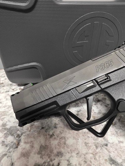 SIG SAUER P365X (COMP 10RD) 9MM LUGER (9x19 PARA) - Image 3 of 10