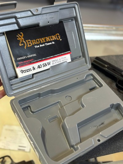 BROWNING HI-POWER STANDARD .40 S&W - Image 4 of 10