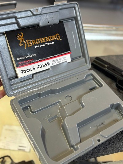 BROWNING HI-POWER STANDARD .40 S&W - Image 4 of 10
