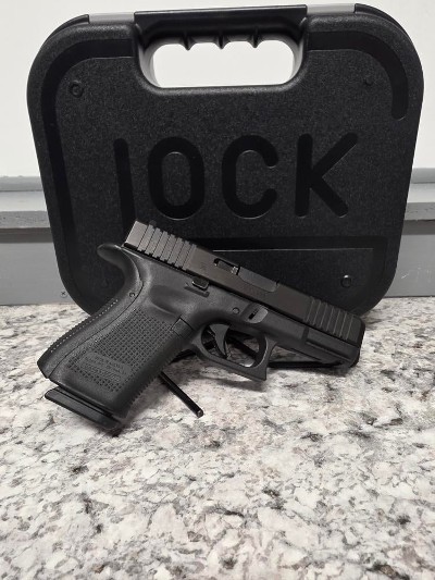 GLOCK 23 GEN 5 (PA235S203) 40 Smith & Wesson - Image 4 of 8
