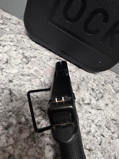 GLOCK 23 GEN 5 (PA235S203) 40 Smith & Wesson - Image 8 of 8