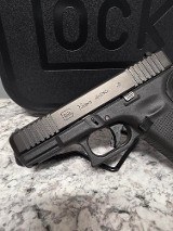 GLOCK 23 GEN 5 (PA235S203) 40 Smith & Wesson - Image 2 of 8