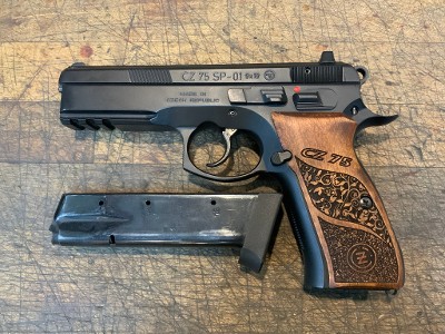 CZ 75 SP-01 9MM LUGER (9X19 PARA) - Image 1 of 4