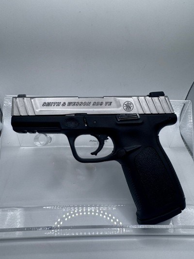 SMITH & WESSON SD9 VE .9mm - Image 1 of 10