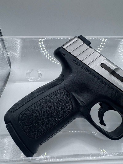 SMITH & WESSON SD9 VE .9mm - Image 5 of 10