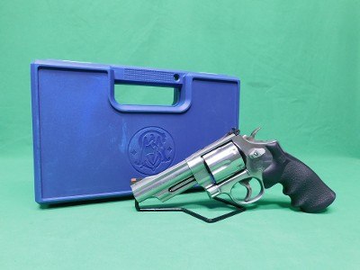 SMITH & WESSON 629-5 .44 MAGNUM - Image 1 of 9
