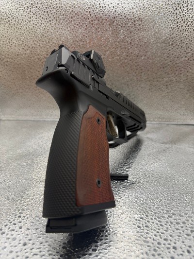 SIG SAUER P365 FUSE 9MM LUGER (9X19 PARA) - Image 3 of 8