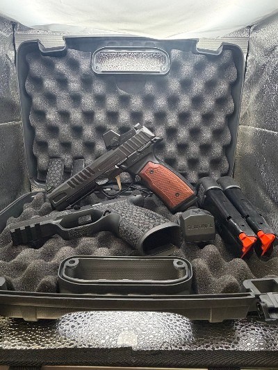 SIG SAUER P365 FUSE 9MM LUGER (9X19 PARA) - Image 8 of 8