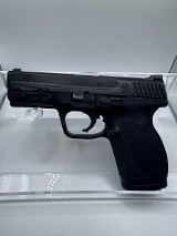 SMITH & WESSON M&P 9 .9mm - Image 2 of 11