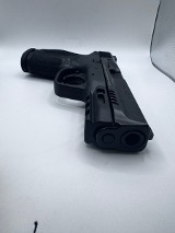 SMITH & WESSON M&P 9 .9mm - Image 10 of 11