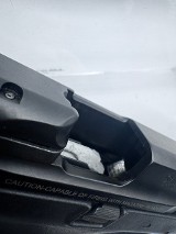SMITH & WESSON M&P 9 .9mm - Image 8 of 11
