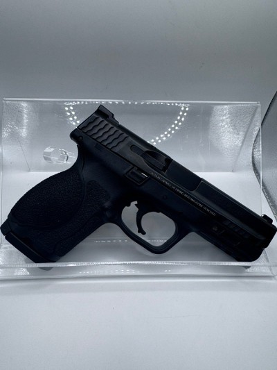 SMITH & WESSON M&P 9 .9mm - Image 5 of 11