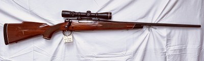 WINCHESTER 70 Xtr 300 WN MAG - Image 1 of 18