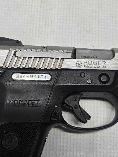 RUGER SR9C 9MM LUGER (9x19 PARA) - Image 3 of 12