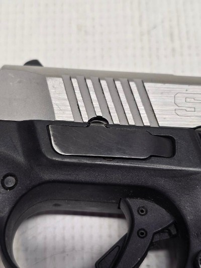 RUGER SR9C 9MM LUGER (9x19 PARA) - Image 11 of 12