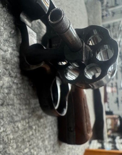 SMITH & WESSON MODEL 10 .38 S&W - Image 4 of 10