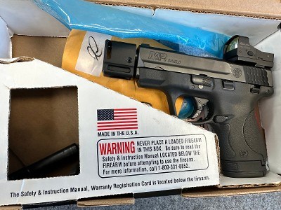 SMITH & WESSON M&P 9 SHIELD 9MM LUGER (9X19 PARA) - Image 6 of 8
