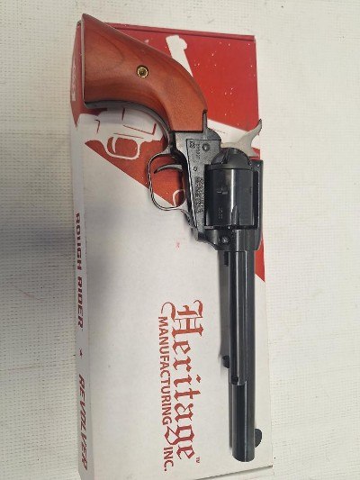 HERITAGE MFG. ROUGH RIDER-22 .22 LR - Image 3 of 5