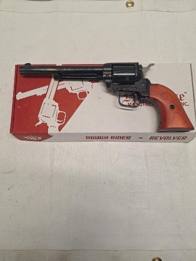 HERITAGE MFG. ROUGH RIDER-22 .22 LR - Image 2 of 5