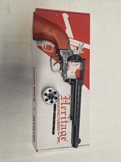 HERITAGE MFG. ROUGH RIDER-22 .22 LR - Image 4 of 5