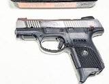 RUGER NEAR NEW PRE-OWNED SR9c CHAMBERED IN 9MM 9MM LUGER (9x19 PARA) - Image 3 of 3