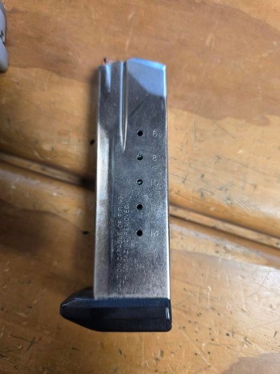SMITH & WESSON SW 40VE 40 Smith & Wesson - Image 4 of 6