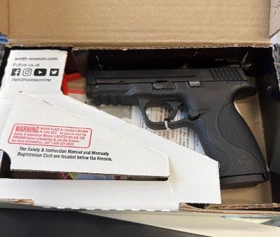 SMITH & WESSON M&P9 9MM LUGER (9x19 PARA) - Image 1 of 3