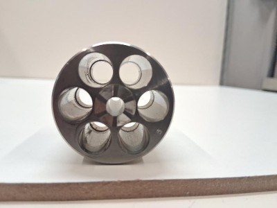 RUGER NEW MODEL SUPER BLACKHAWK44 MAG .44 MAGNUM - Image 7 of 11
