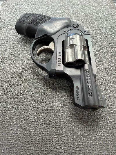 RUGER LCR .38 SPL - Image 3 of 9